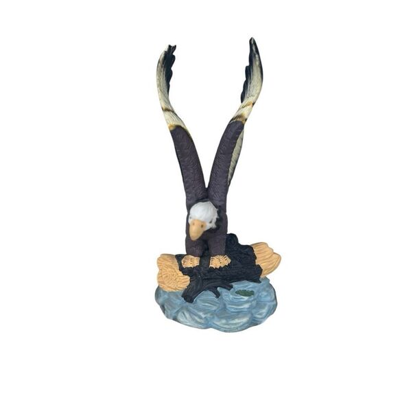 Bald Eagle Figurine Vintage Americana Nostalgia Collectable  Bird lover - Picture 2 of 5
